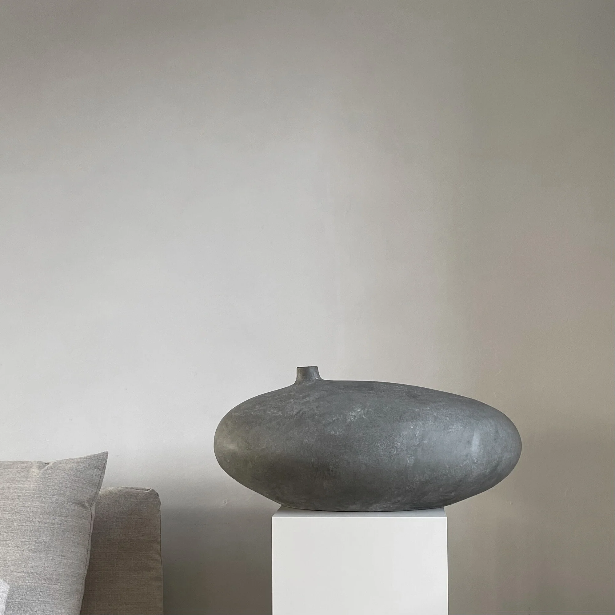 Submarine Vase, Fat - Dark grey - Image 6