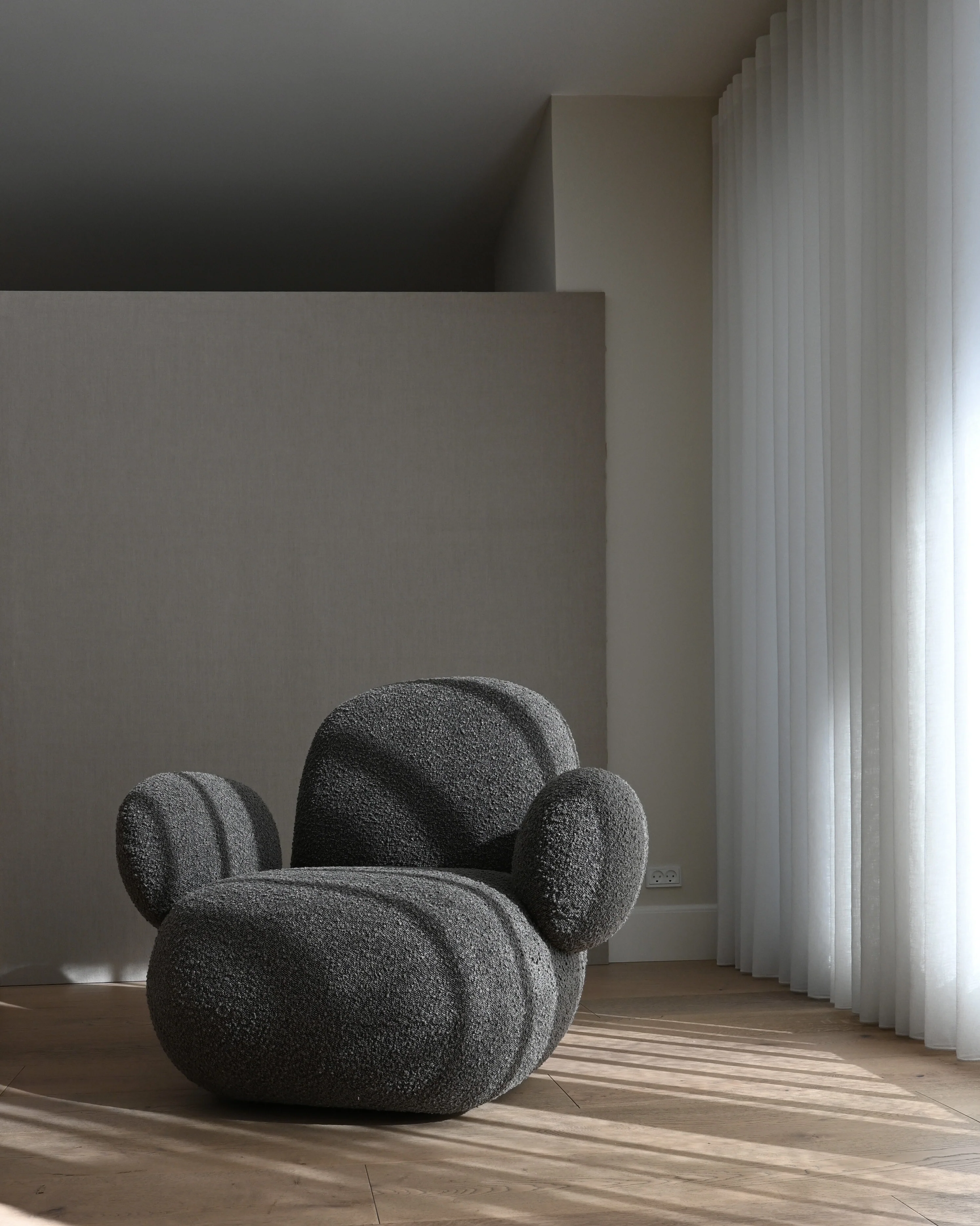 Toe Armchair, Flat - Deep Taupe (A2635) - Image 5